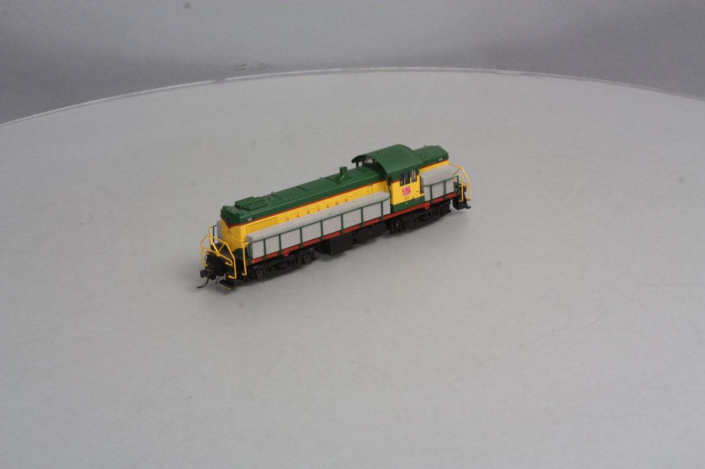 Atlas 7143 HO Duluth South Shore & Atlantic RS-1 Locomotive Road # 101