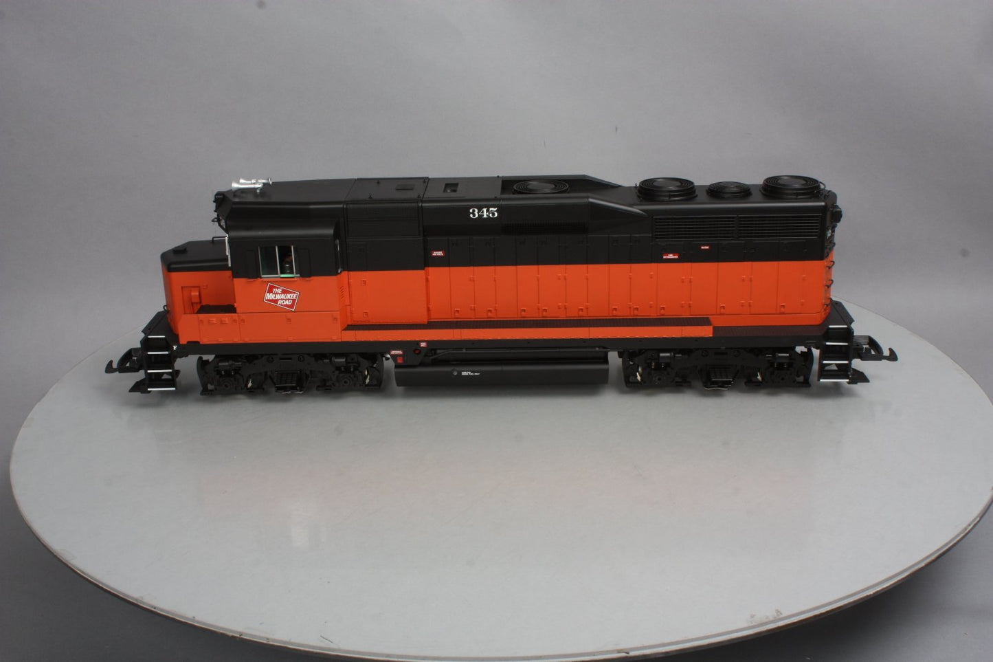 USA Trains 22464 G Milwaukee GP30 Powered Diesel Locomotive