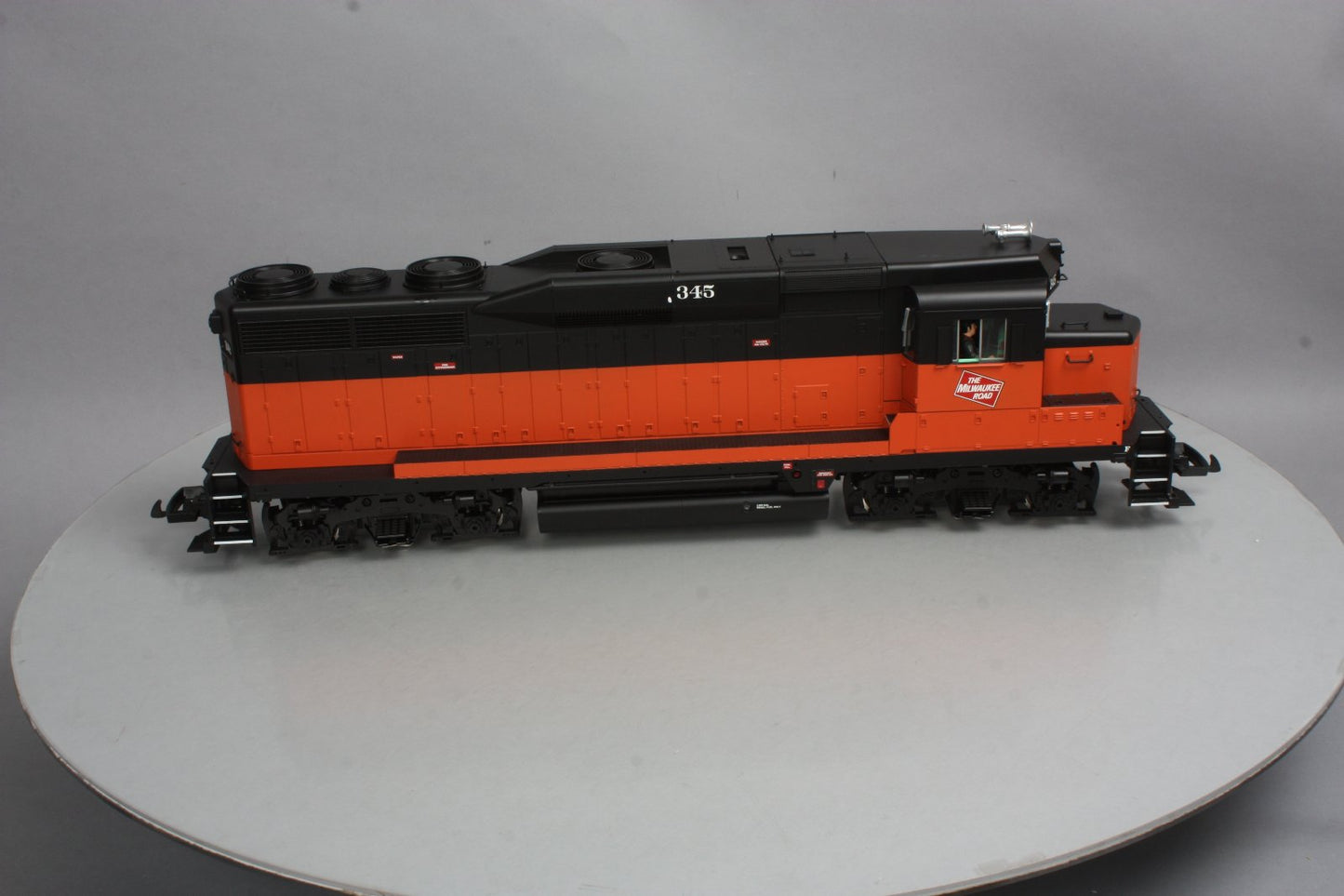 USA Trains 22464 G Milwaukee GP30 Powered Diesel Locomotive