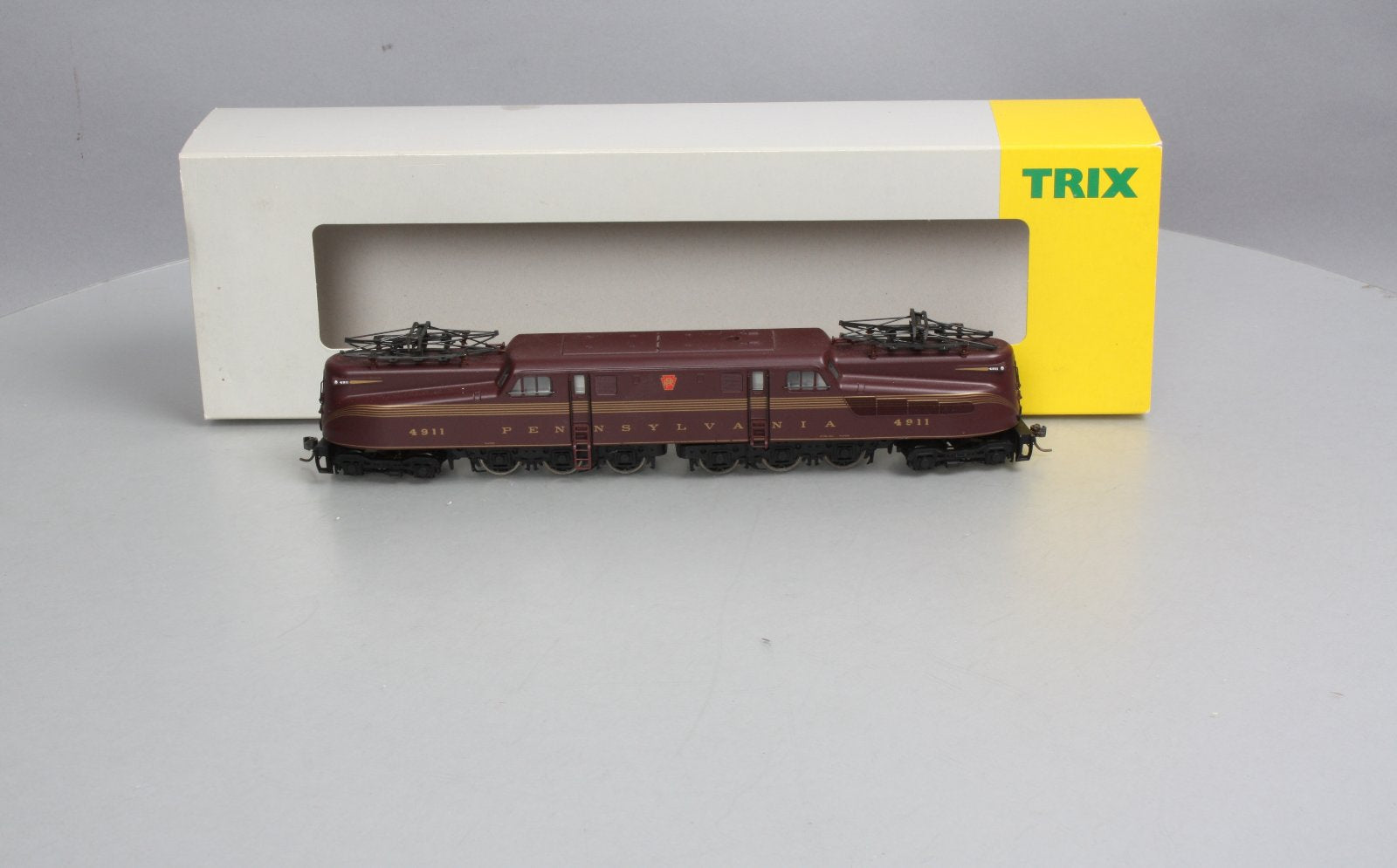 Trix 22812 HO Scale Pennsylvania GG-1 Electric Locomotive #4911 - DCC –  Trainz