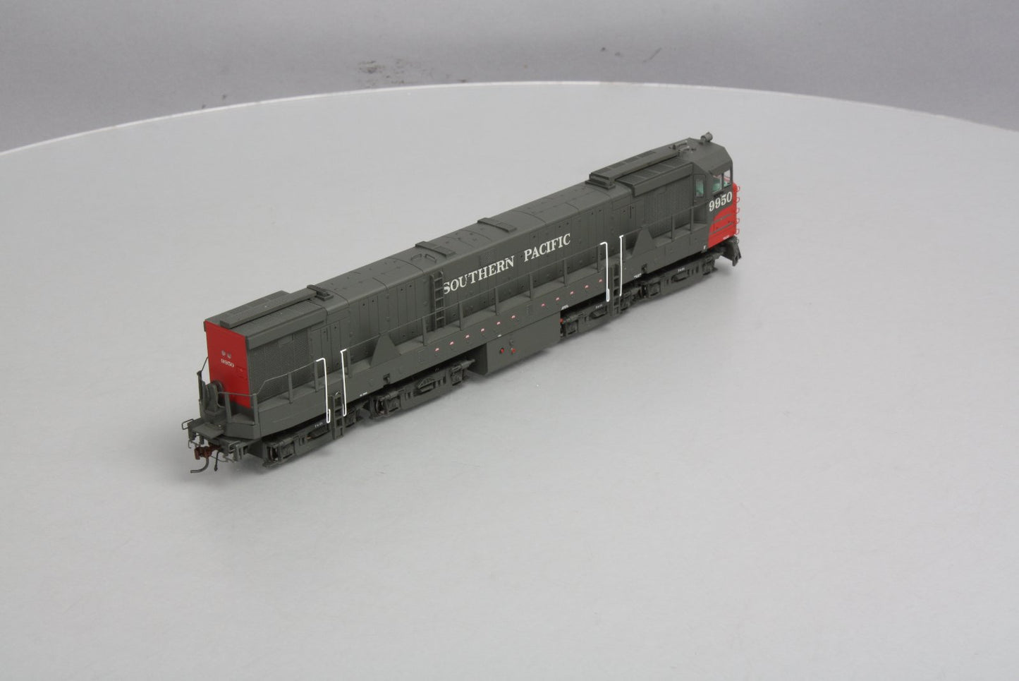 Athearn 88678 HO Southern Pacific GE U50 Diesel Locomotive #9950 - DCC Ready