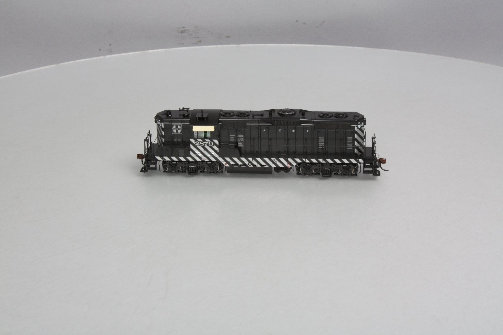 Athearn G62633 HO Santa Fe EMD GP7 Dual Service with DCC & Sound #2879 –  Trainz