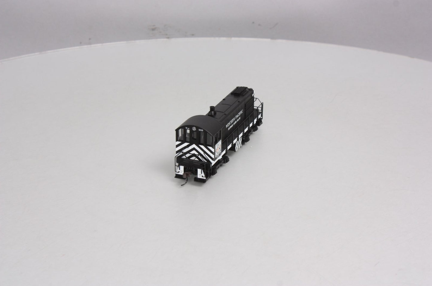 Atlas 10000043 HO Scale Western Pacific S-2 Diesel Locomotive #555