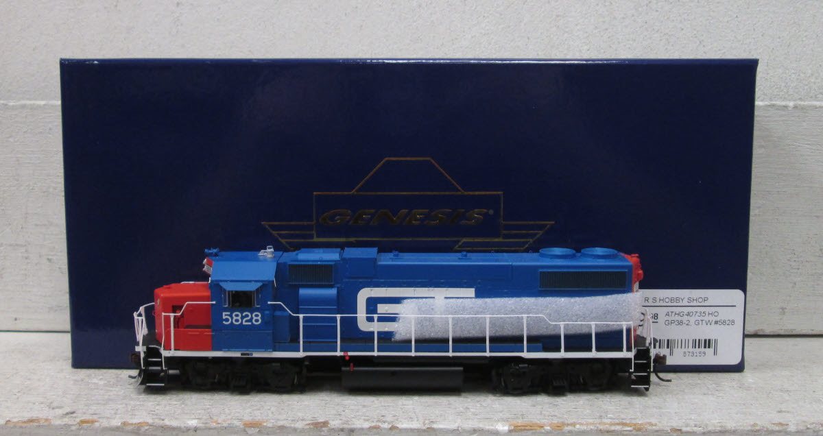 Athearn G40735 HO Grand Trunk Western EMD GP38-2 Diesel Locomotive #5828