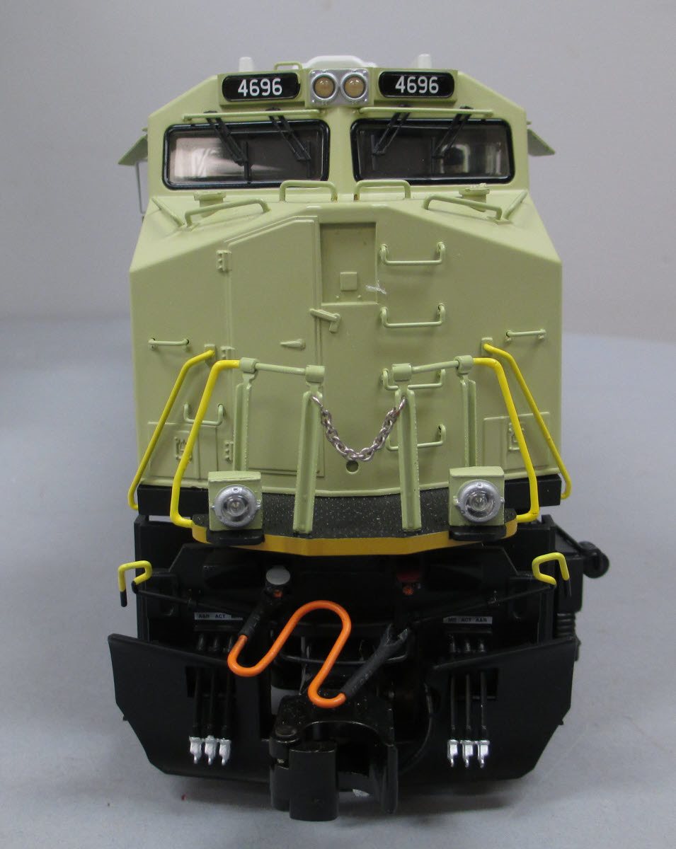 Lionel 6-82213 KCS 'Naked Belle' LEGACY ES44AC Diesel Locomotive #4696