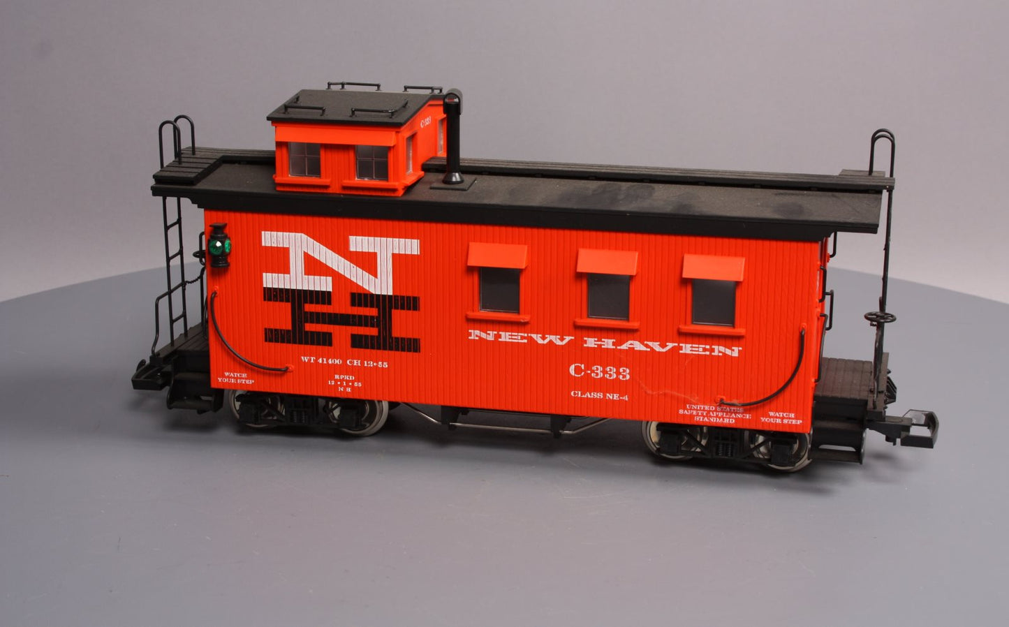 USA Trains R12010 New Haven Wood Side Caboose (Metal Wheels)