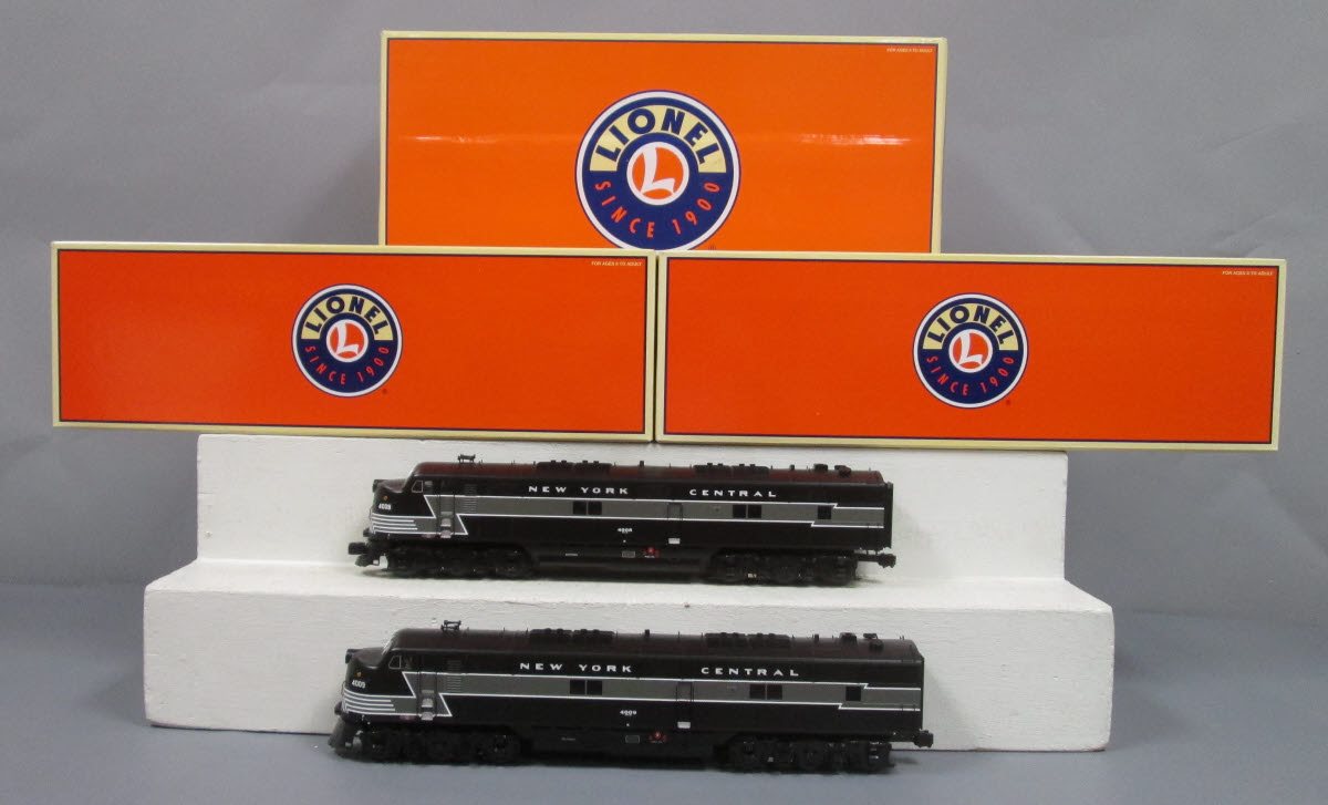 Lionel 6-24579 O New York Central E7 AA Powered Diesel Locomotive Set #4008/4009