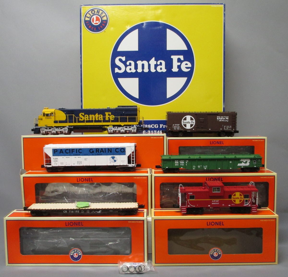 Lionel 6-31748 Santa Fe U28CG O Gauge Diesel Freight Train Set