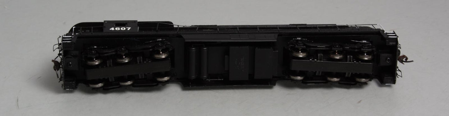 Bachmann 82405 HO Penn Central GE E33 Electric Locomotive #4605