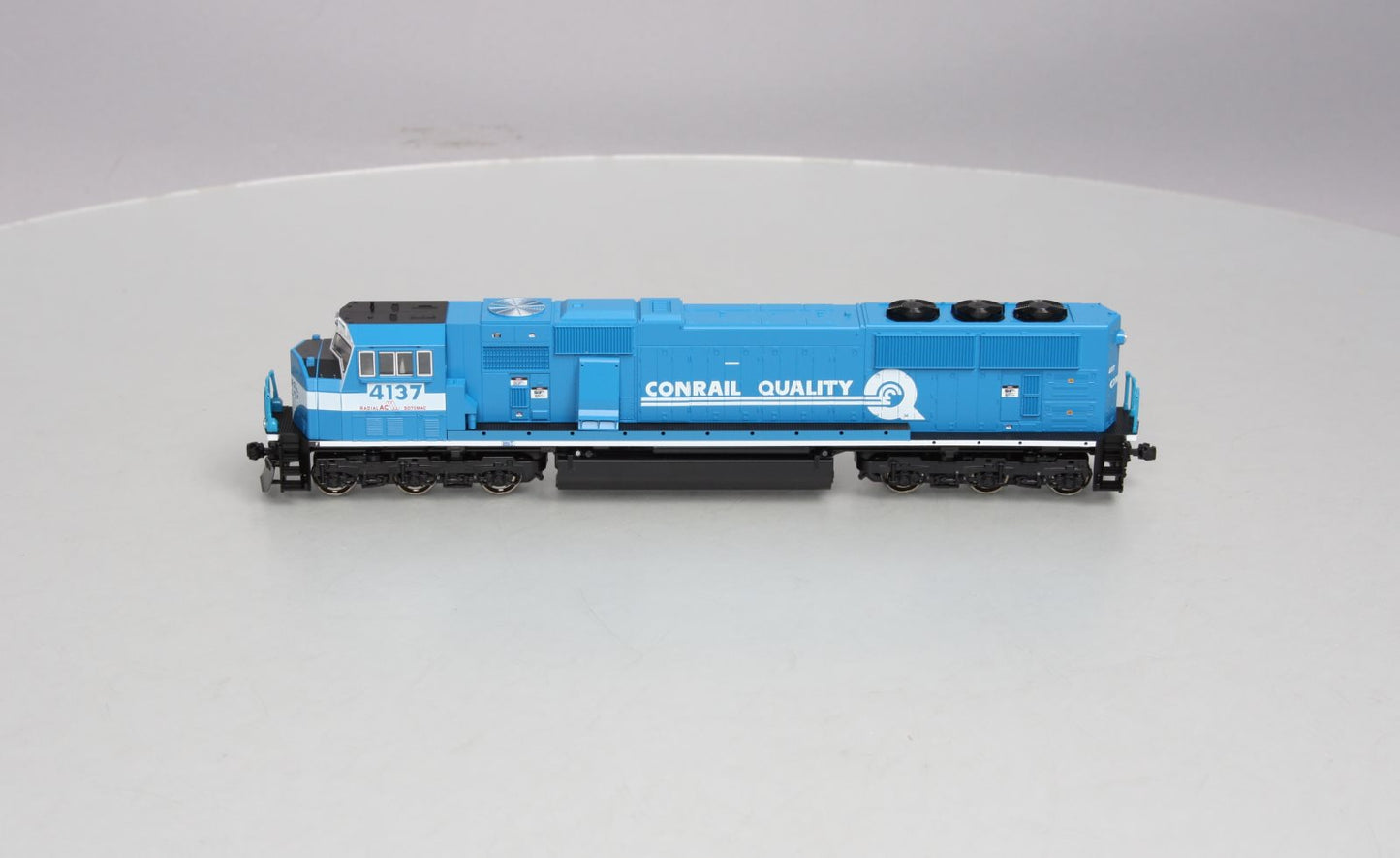 Kato 37-6406 HO Conrail SD70MAC Diesel Locomotive w/Cab Headlight #4137