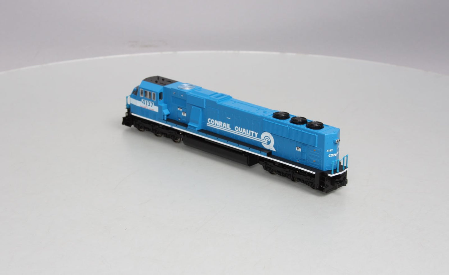 Kato 37-6406 HO Conrail SD70MAC Diesel Locomotive w/Cab Headlight #4137