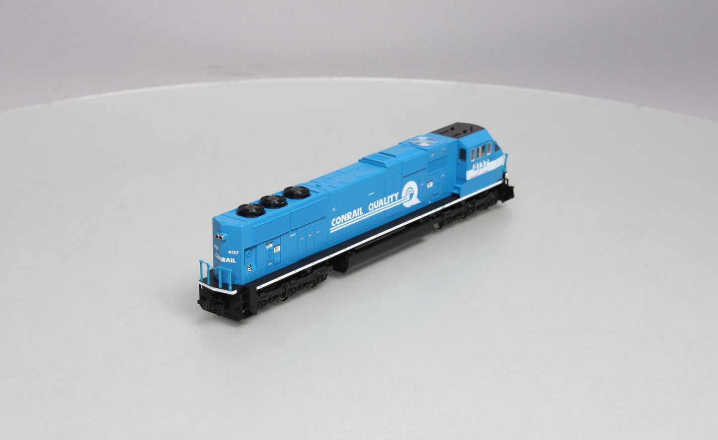 Kato 37-6406 HO Conrail SD70MAC Diesel Locomotive w/Cab Headlight #4137