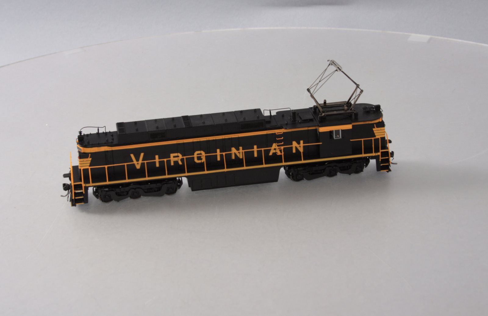 HO Scale Bachmann Spectrum 82402 VGN Virginian GE E33 Electric