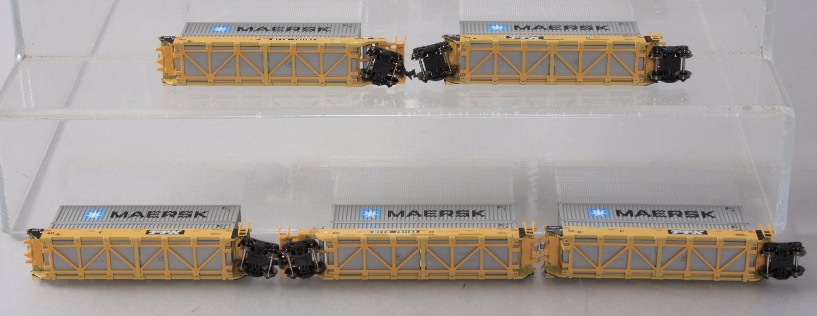 N Scale Kato TTX New Logo Double offers Stack Car Set w/CSX Containers 106-6171