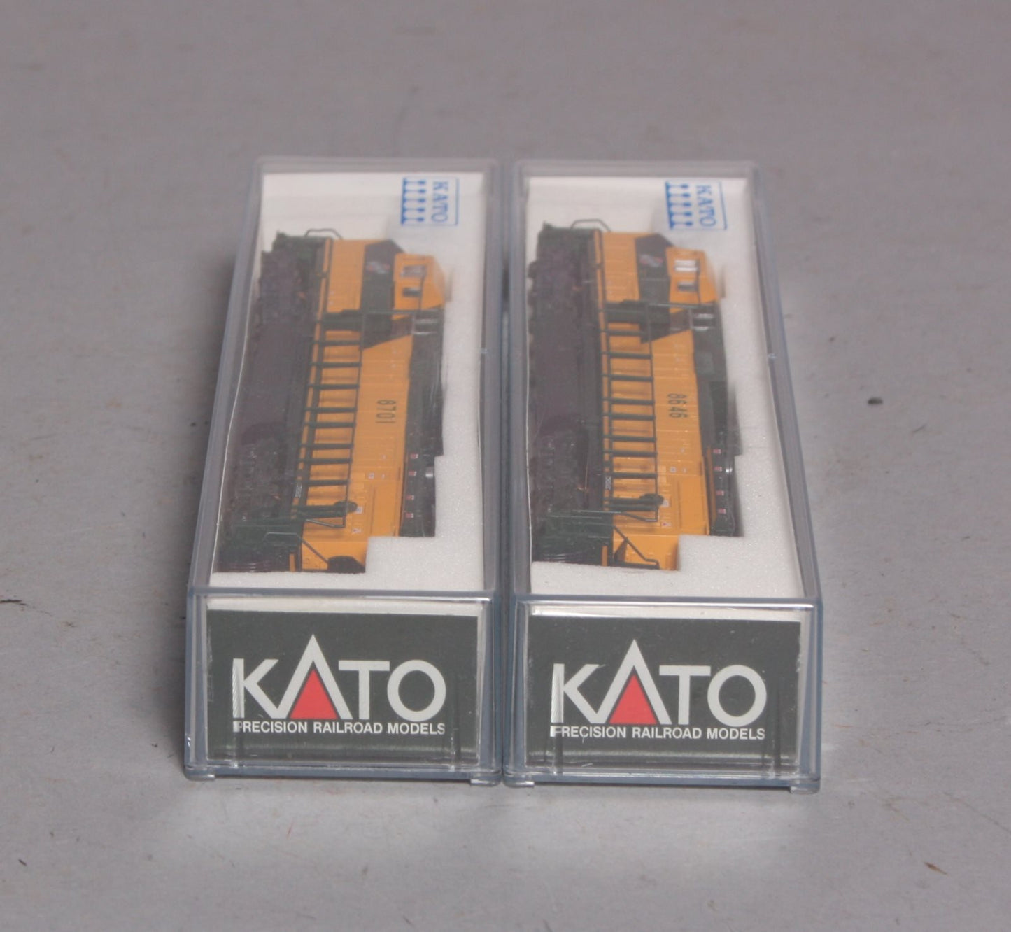 Kato 106-24511 N C&NW  C44-9W Diesel Locomotive #8646/#8702 - DCC Ready