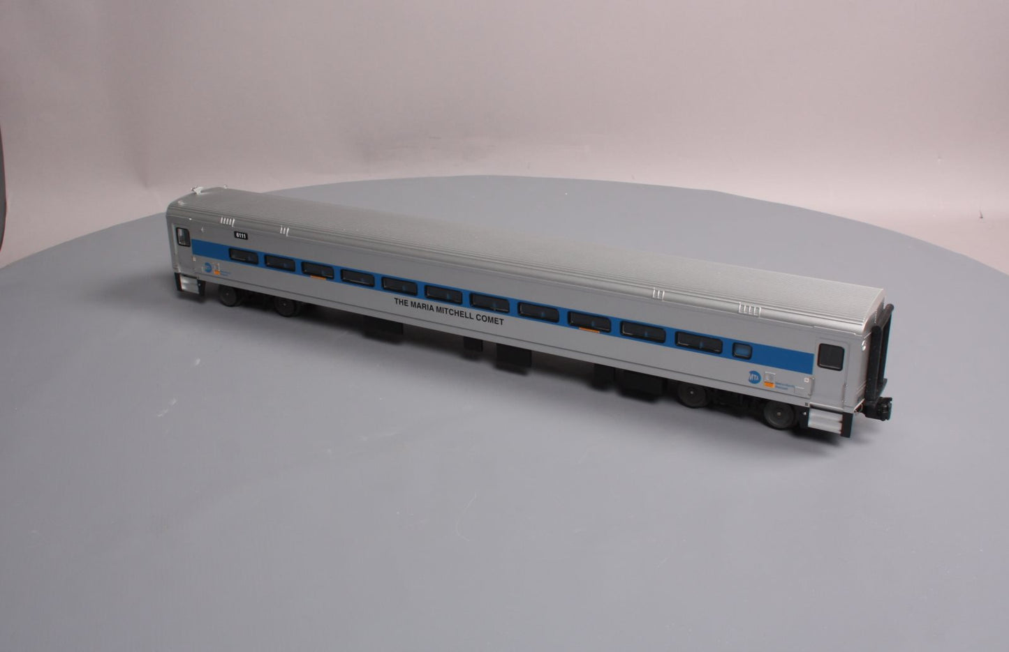 Atlas 62441 Metro North Comet II 6111 Coach (3 Rail)