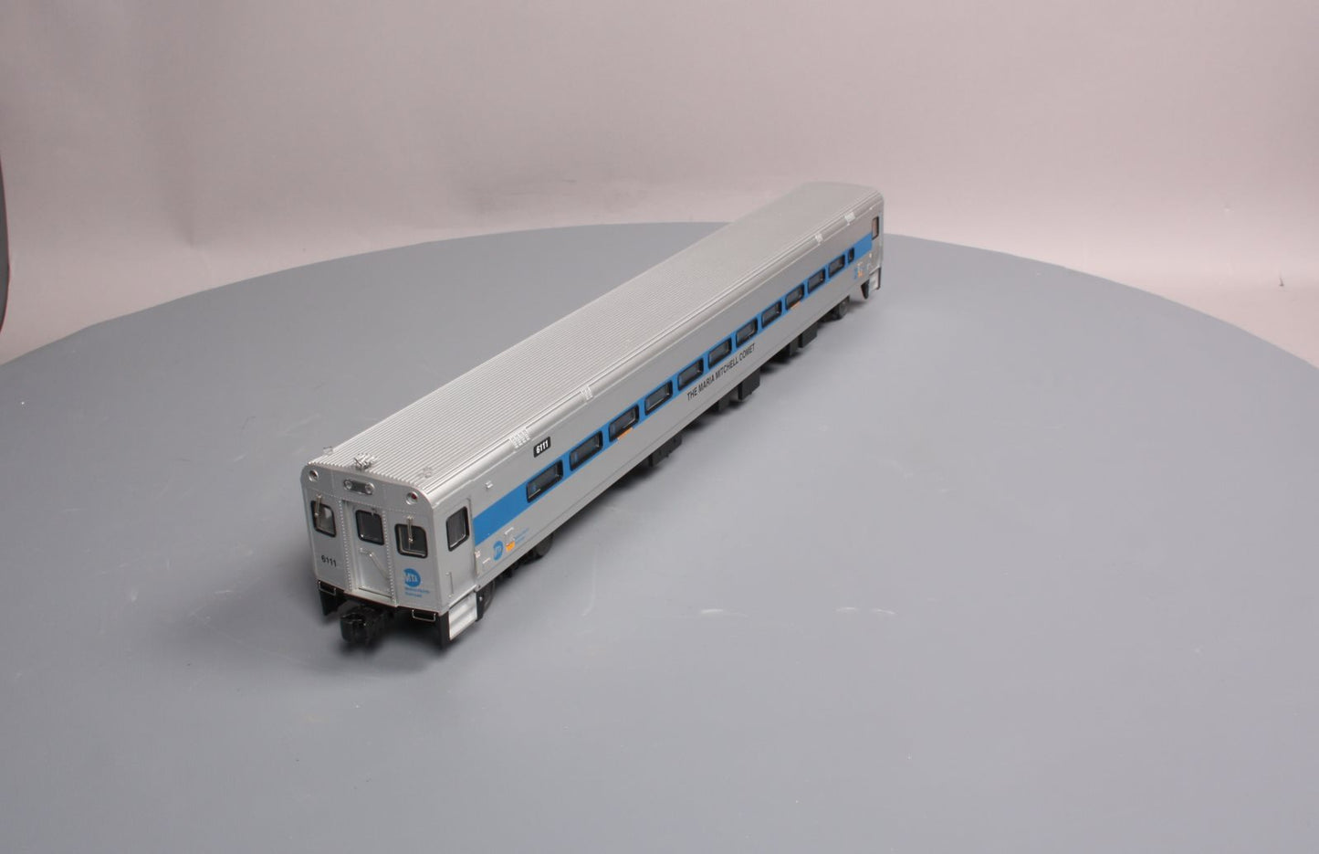 Atlas 62441 Metro North Comet II 6111 Coach (3 Rail)