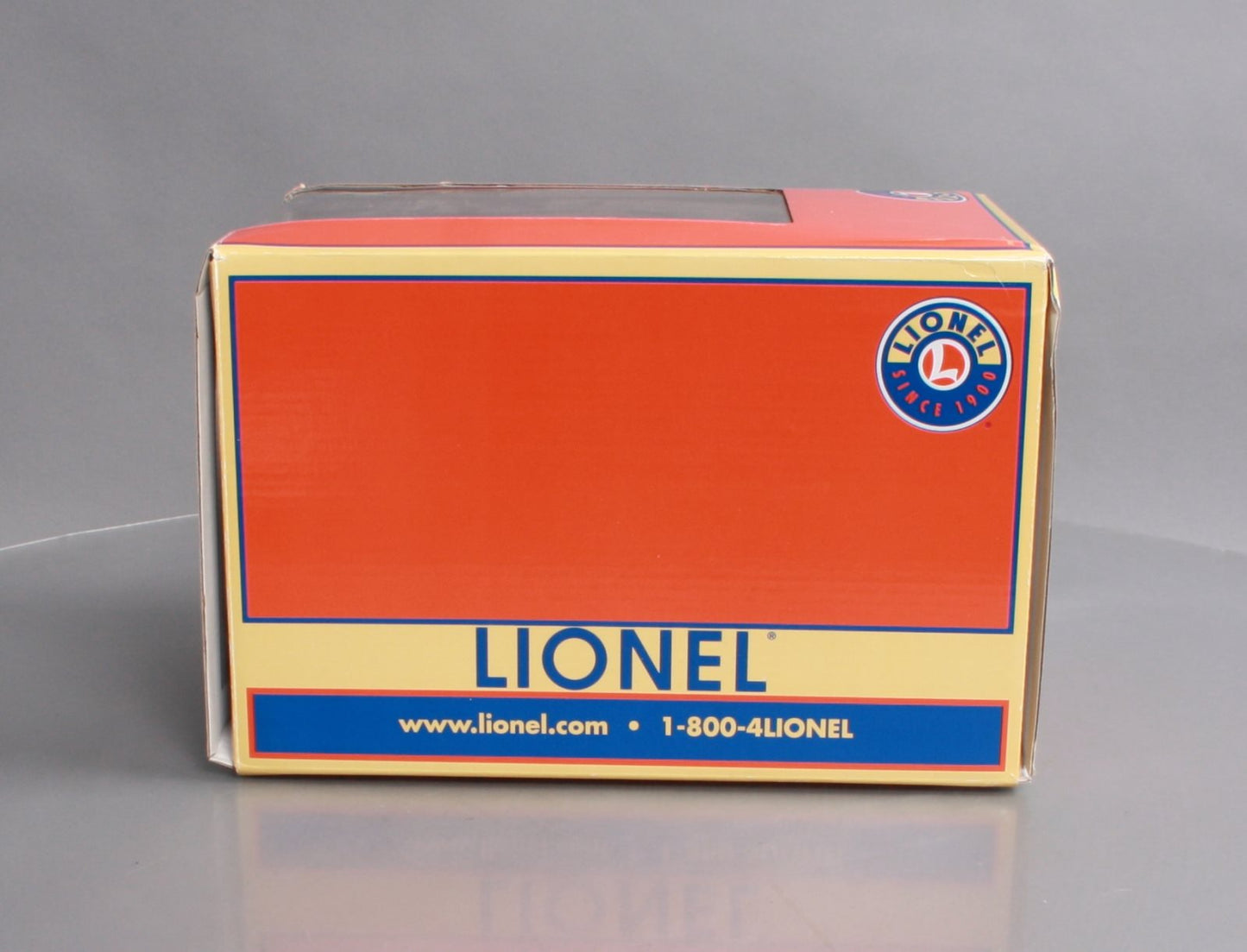 Lionel 6-37127 O Angela Trotta Thomas Gallery Building