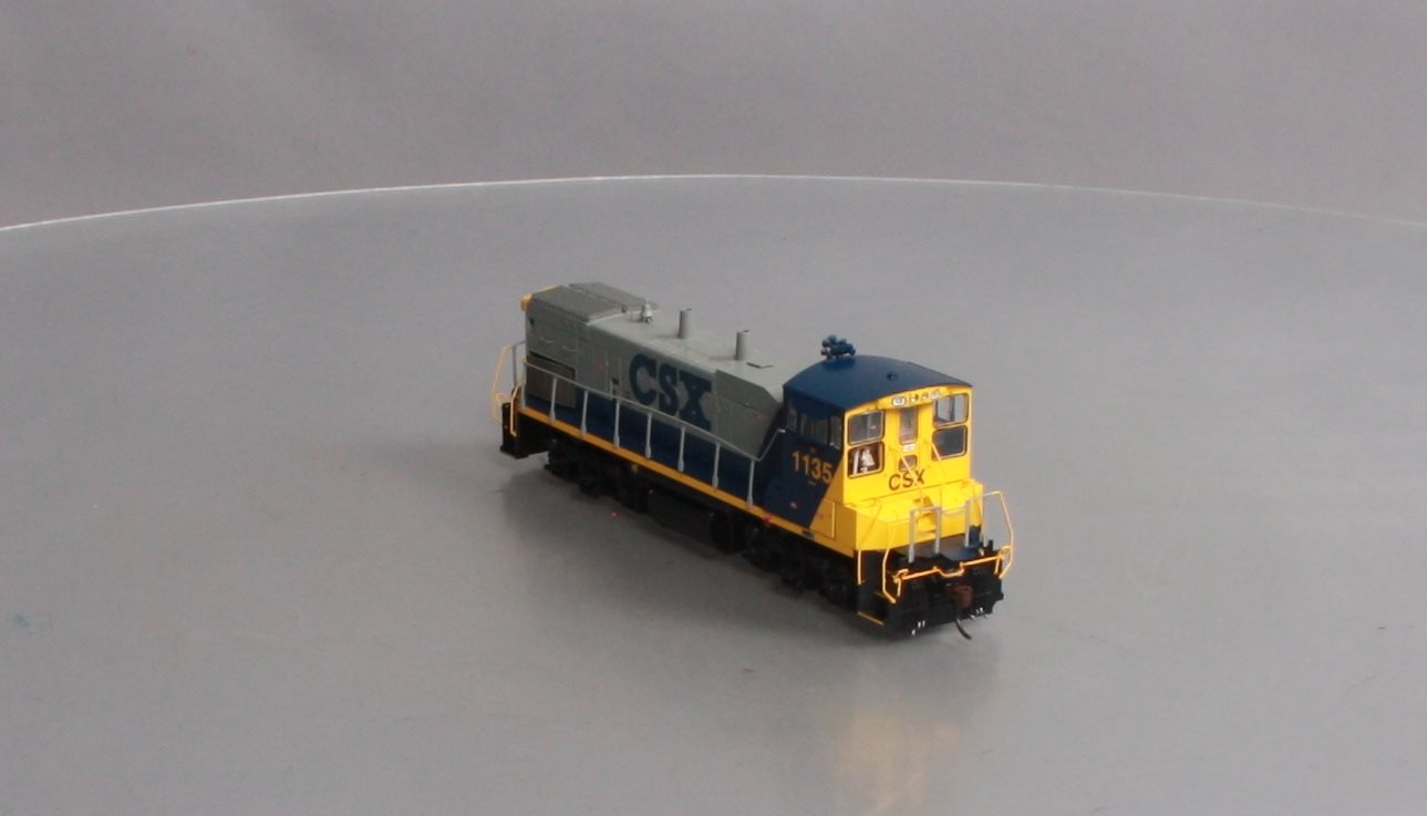 Athearn G66156 HO CSX MP15-AC Diesel Locomotive #1135 with Sound