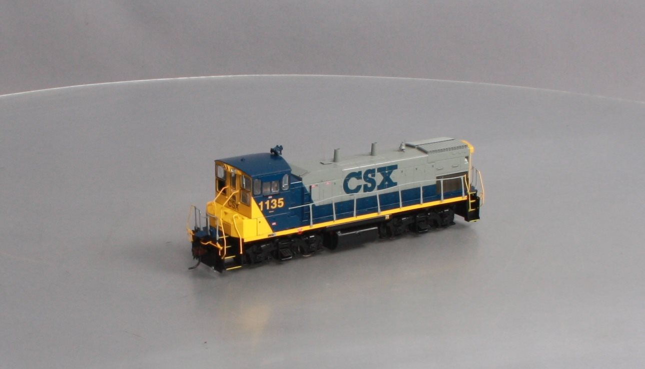 Athearn G66156 HO CSX MP15-AC Diesel Locomotive #1135 with Sound