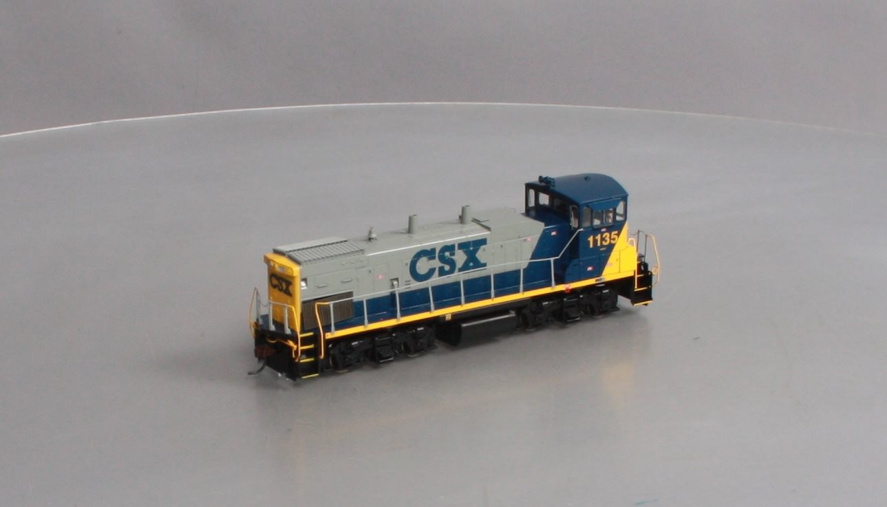 Athearn G66156 HO CSX MP15-AC Diesel Locomotive #1135 with Sound