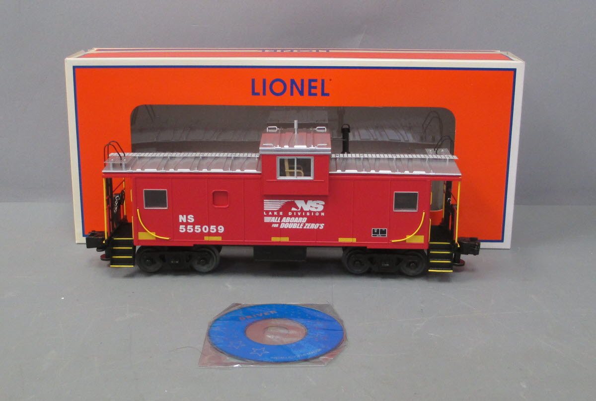 Lionel 6-85077 O Norfolk Southern Wide Vision Caboose with Camera #555059