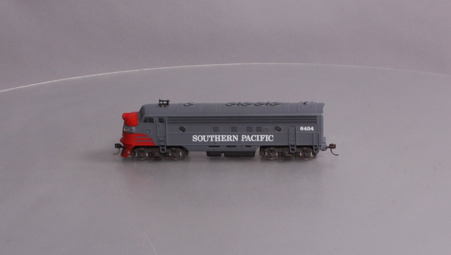 HO SCALE ATLAS FP7 Diesel no. outlets 7048 SOUTHERN PACIFIC