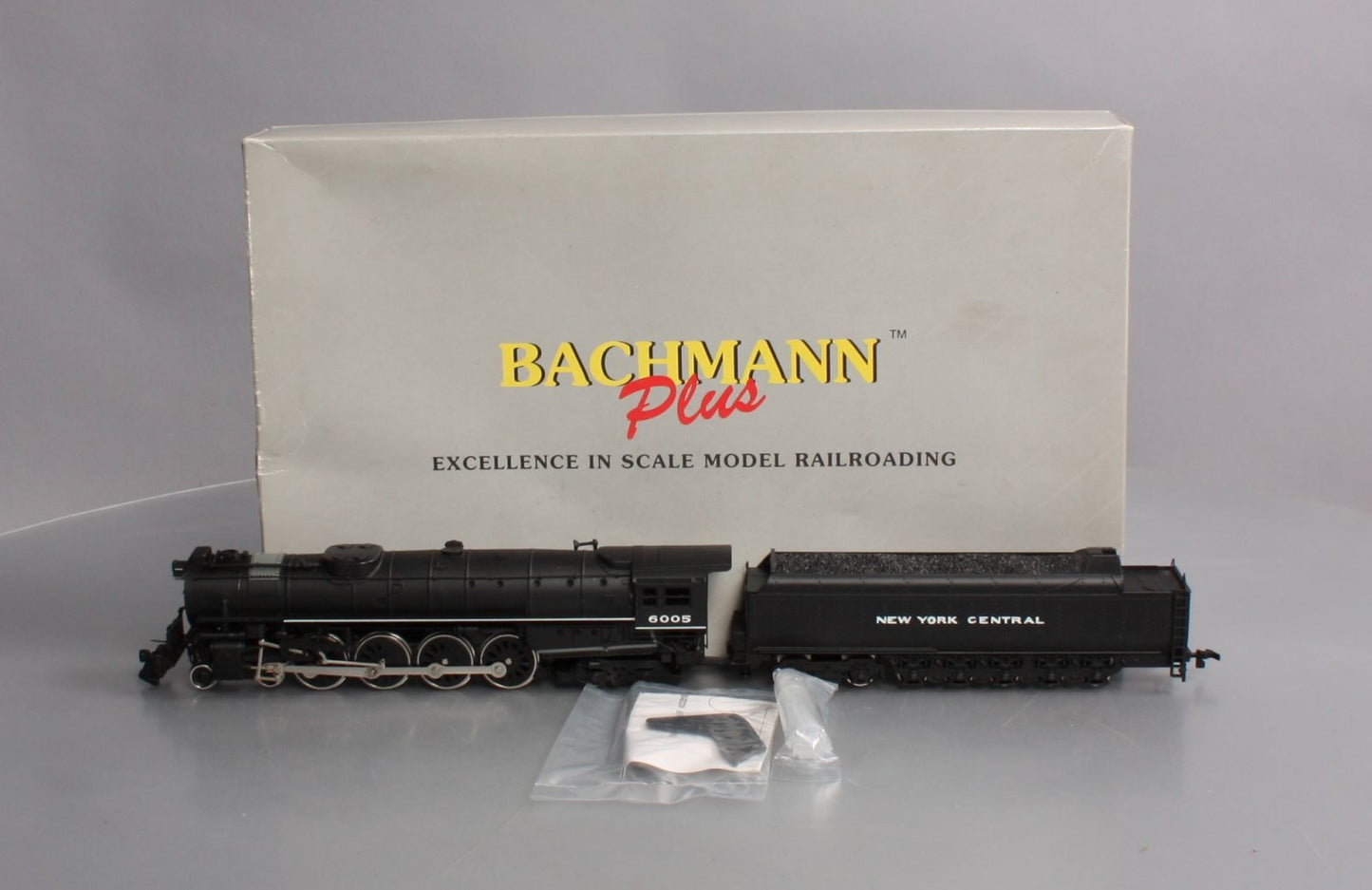 Bachmann 11305 HO New York Central 4-8-4 Steam Locomotive #6005 -DC