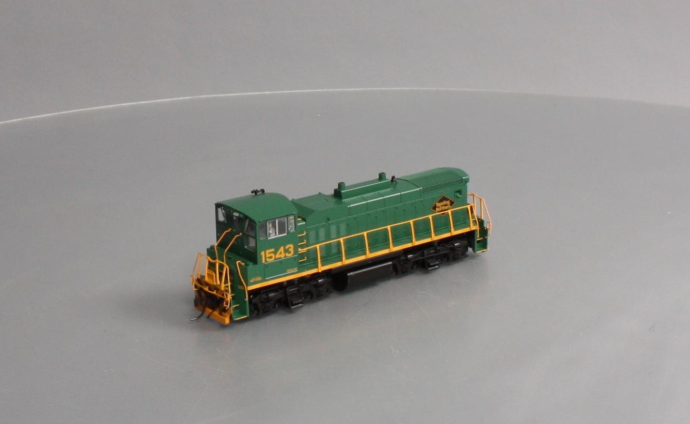 Atlas 10002815 HO Reading & Northern MP15DC Diesel Locomotive #1540