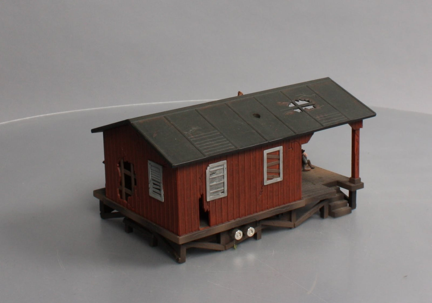 Lionel 6-14161 O Gauge Smoking Hobo Shack