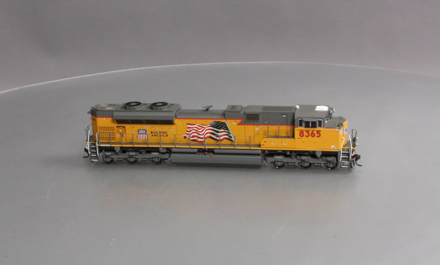 Athearn G68521 HO Union Pacific SD70ACe Diesel Locomotive #8365