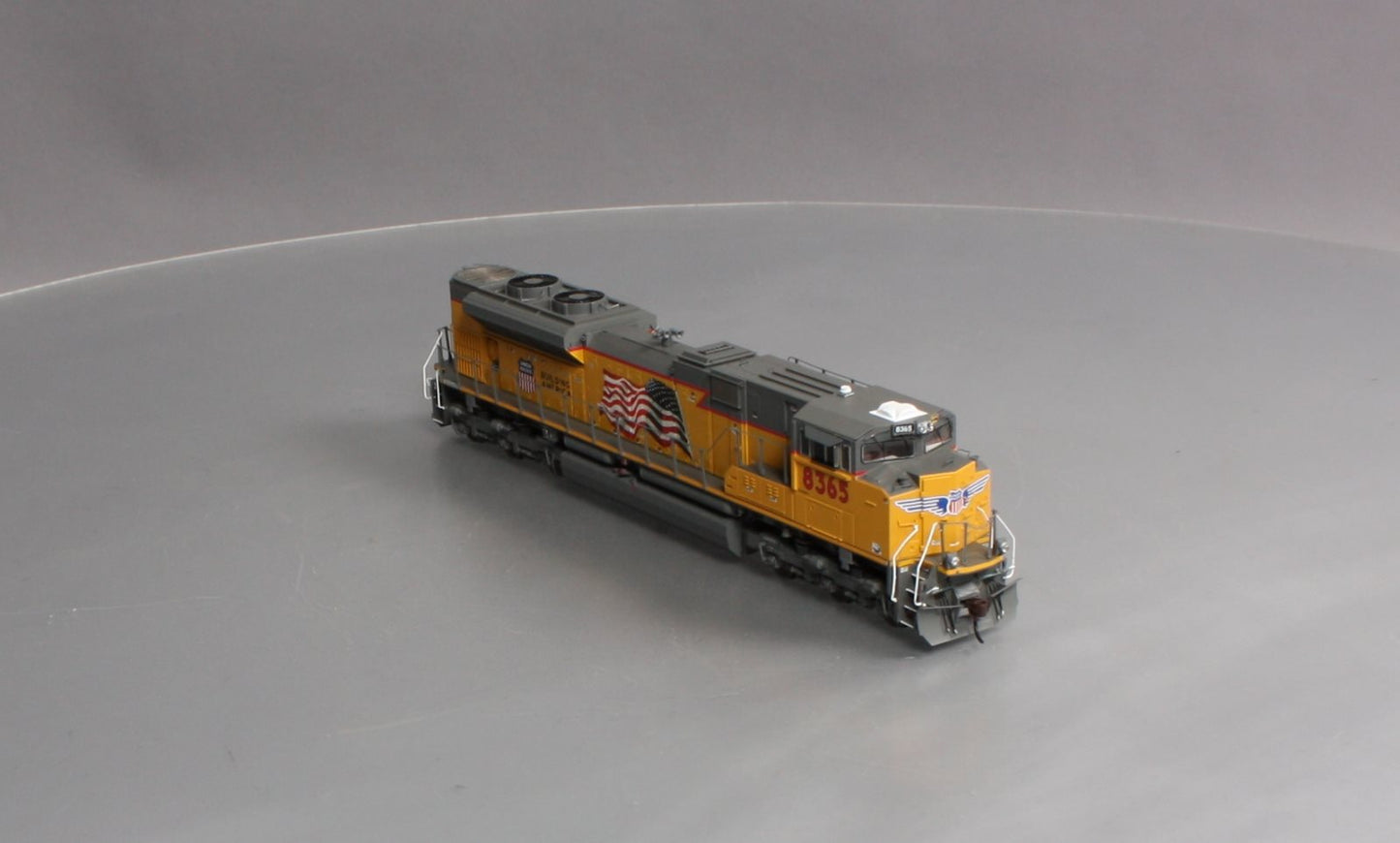 Athearn G68521 HO Union Pacific SD70ACe Diesel Locomotive #8365