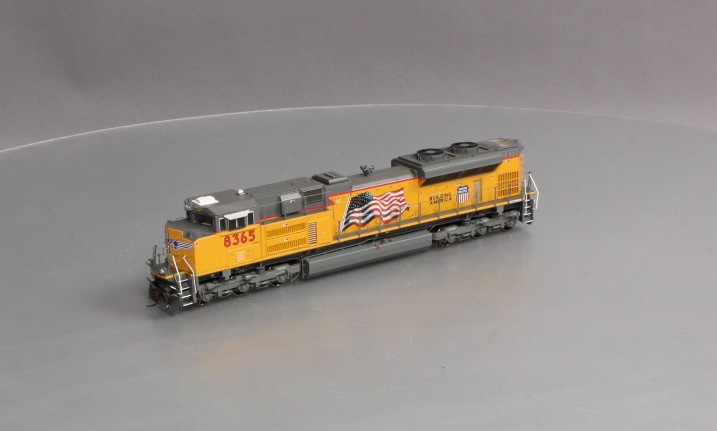 Athearn G68521 HO Union Pacific SD70ACe Diesel Locomotive #8365