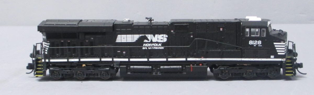 Broadway Limited 3540 N NS GE ES44AC Diesel Loco Paragon3 #8128 w/DCC