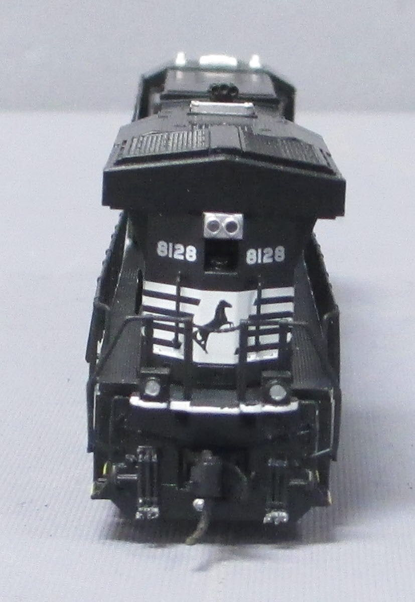 7297 GE ES44AC, NS #8119, Black & White, Paragon4 Sound/DC/DCC, N