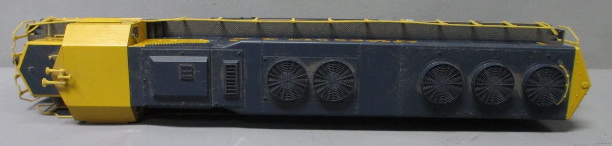 Kato 37-1746 HO Scale Santa Fe EMD SD45 Diesel Locomotive #5596