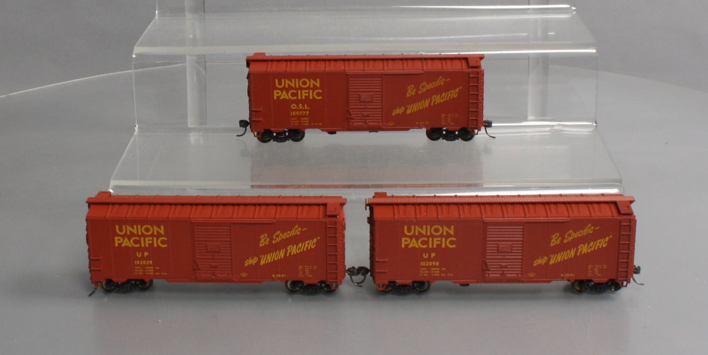 Accurail 3315 HO Scale "Be Specific" Steel Boxcars (Pack of 3)