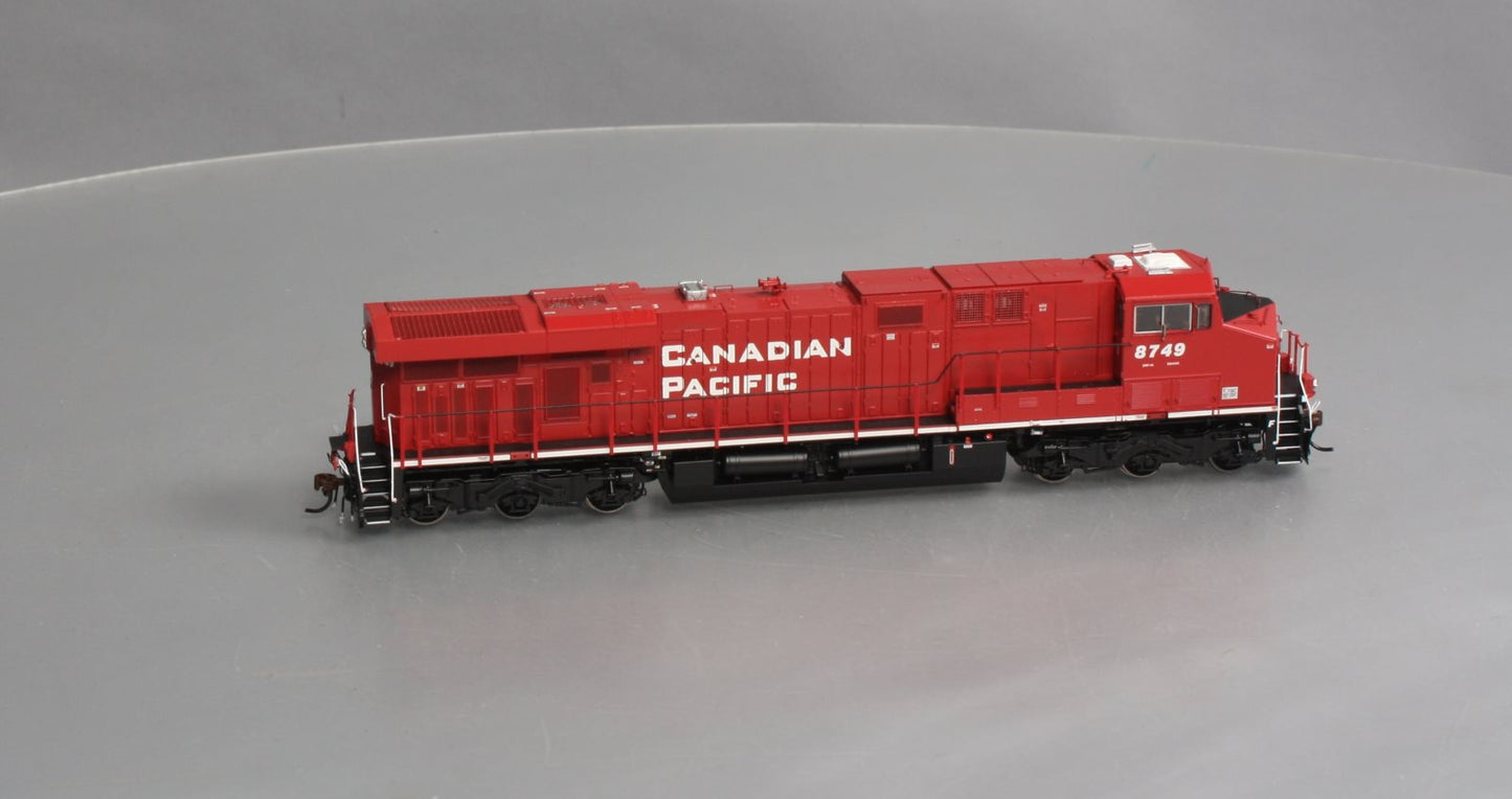 Athearn G69733 HO Scale Canadian Pacific ES44AC Diesel Locomotive #8749