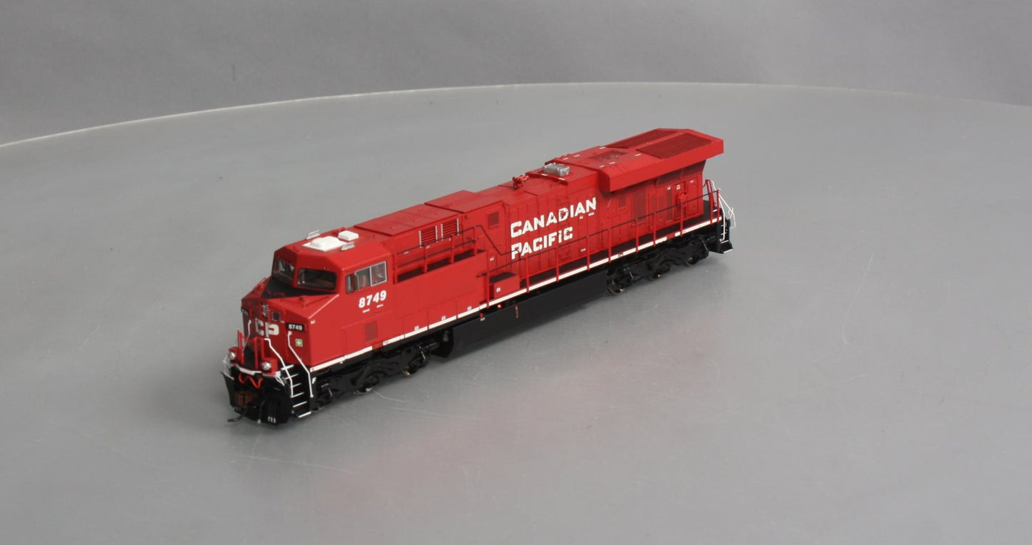 Athearn G69733 HO Scale Canadian Pacific ES44AC Diesel Locomotive #8749