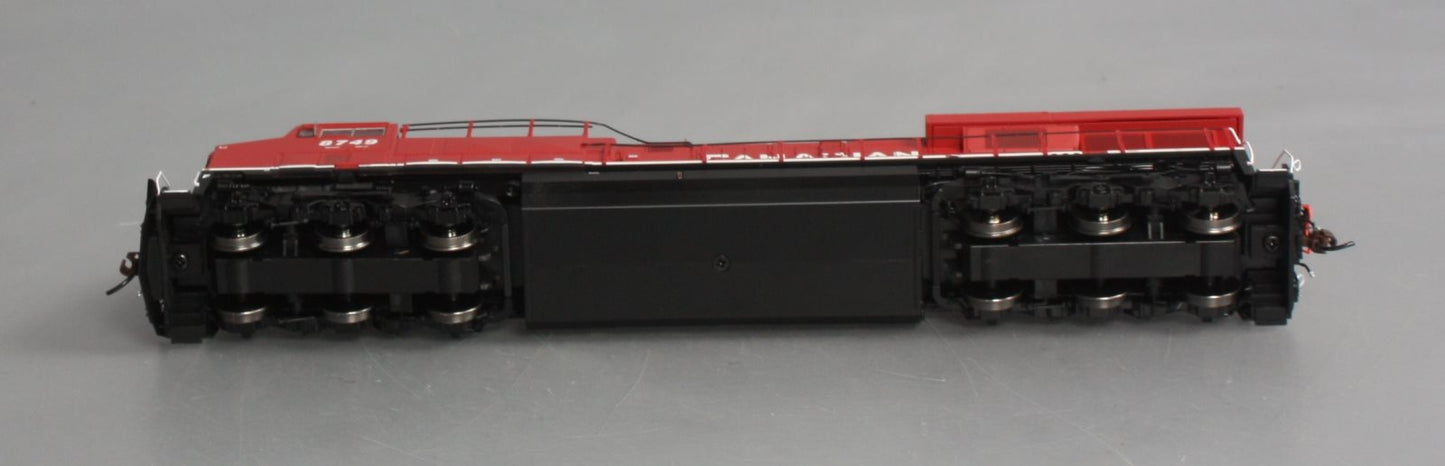 Athearn G69733 HO Scale Canadian Pacific ES44AC Diesel Locomotive #8749