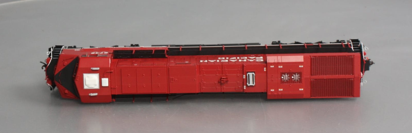 Athearn G69733 HO Scale Canadian Pacific ES44AC Diesel Locomotive #8749