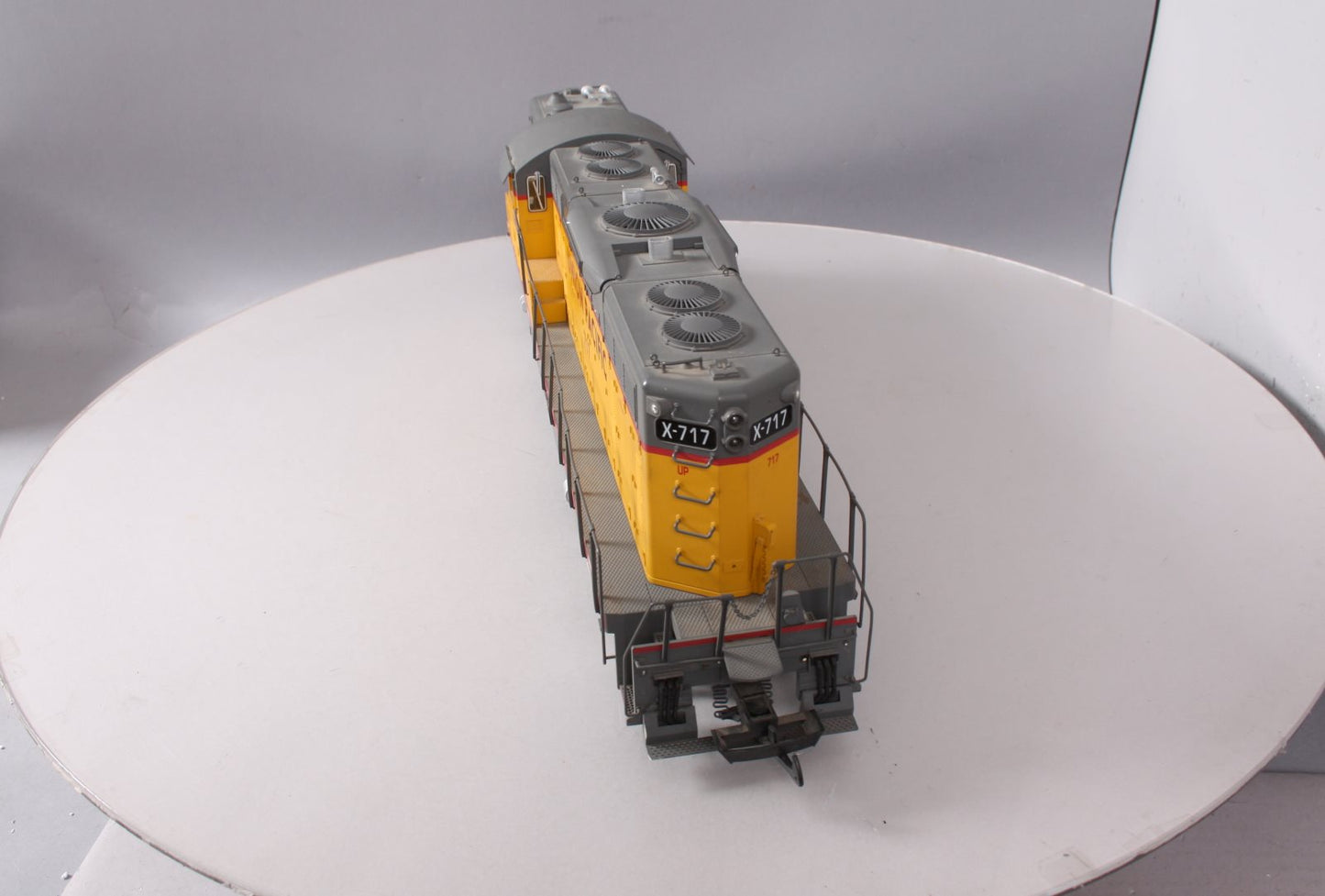 USA Trains R22106 G Union Pacific GP-9 Diesel Locomotive #717