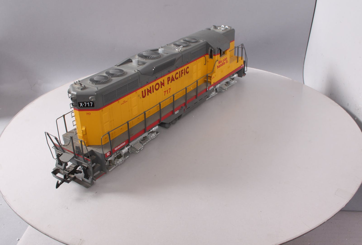 USA Trains R22106 G Union Pacific GP-9 Diesel Locomotive #717