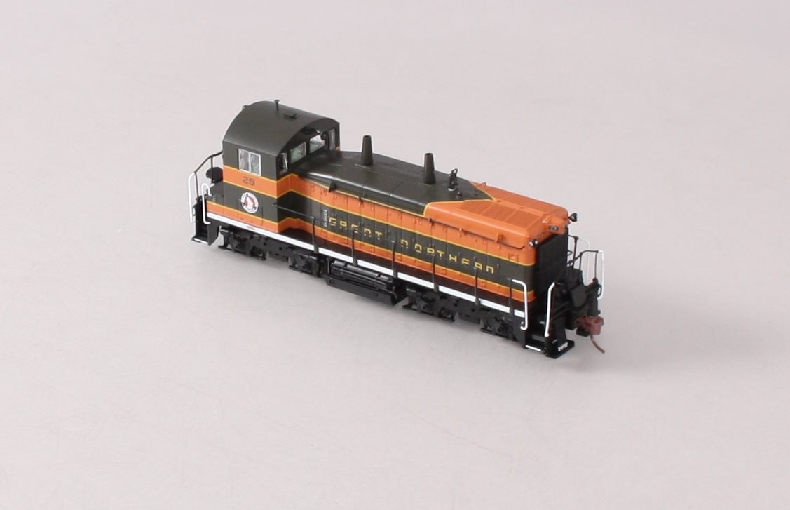 Rapido Trains 27031 HO Great Northern SW1200 Diesel Locomotive #29