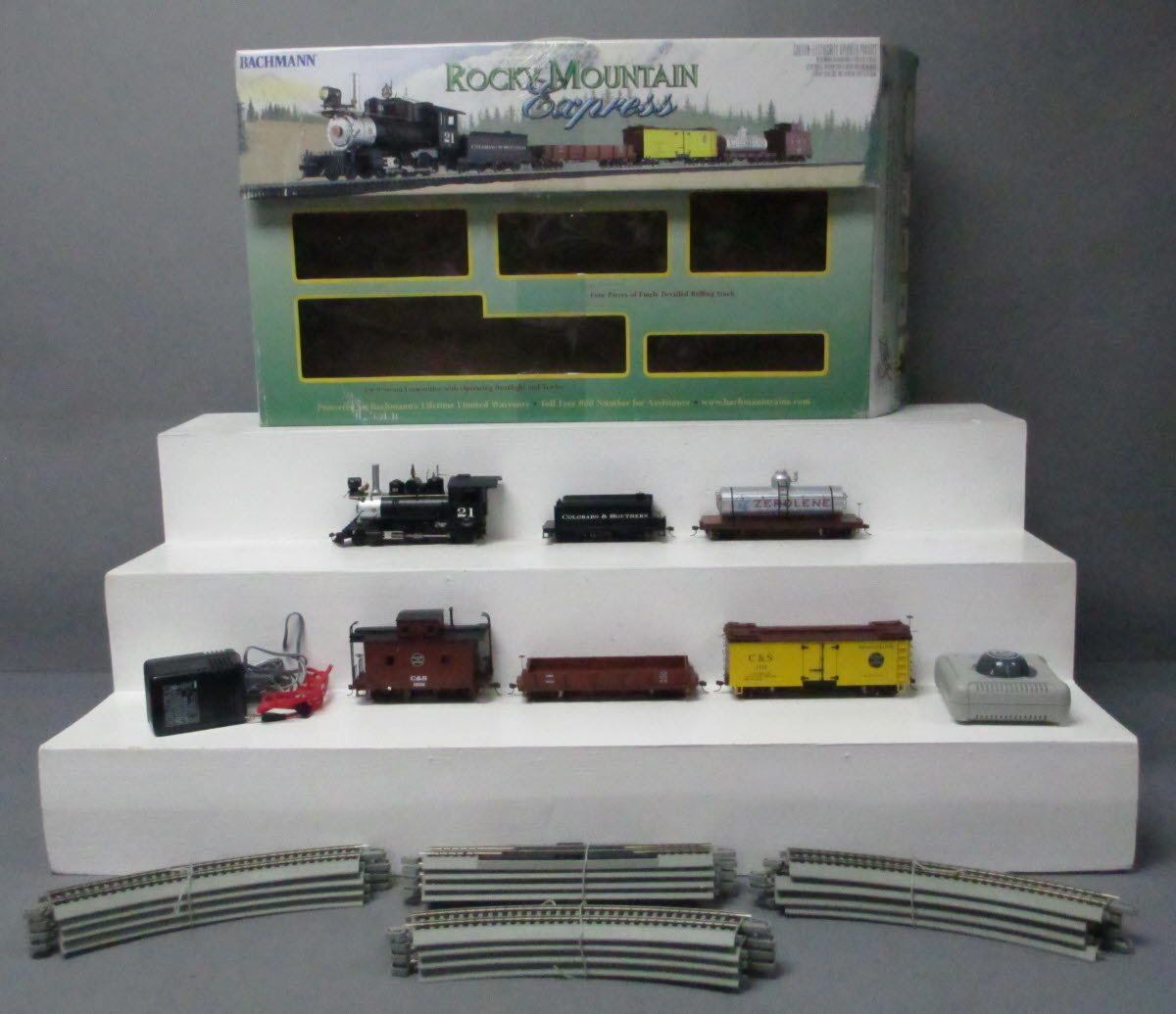 Bachmann Spectrum 25020 On30 Colorado & Southern Rocky Mountain ExpressTrain Set