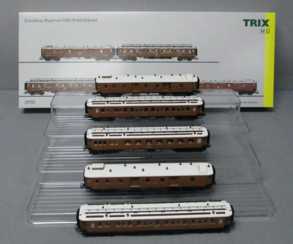 Trix 24793 HO CIWL Orient Express Passenger Train Car Set (5)