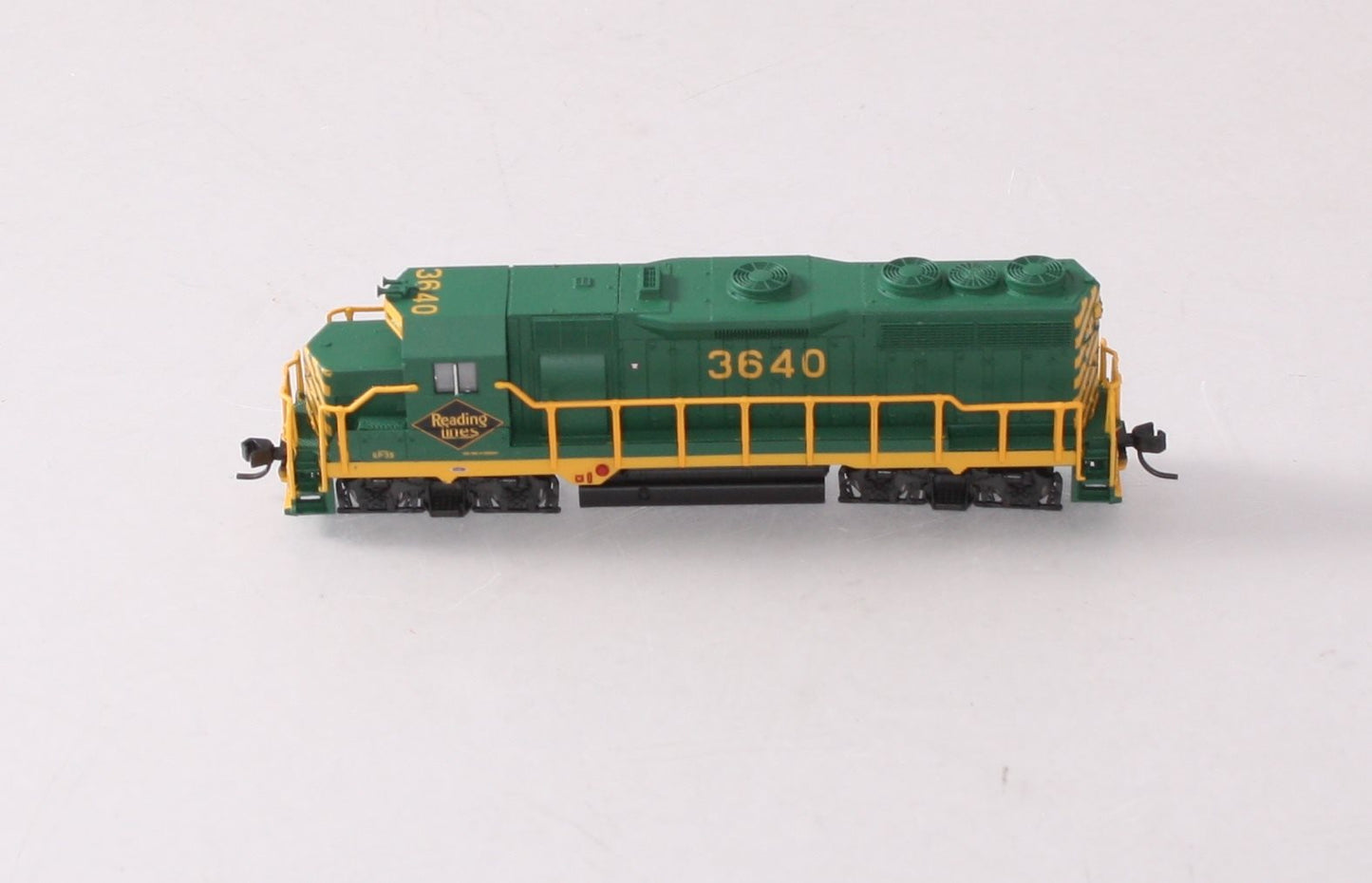 Atlas 40000746 N Scale Reading GP-35 Diesel Locomotive #3640