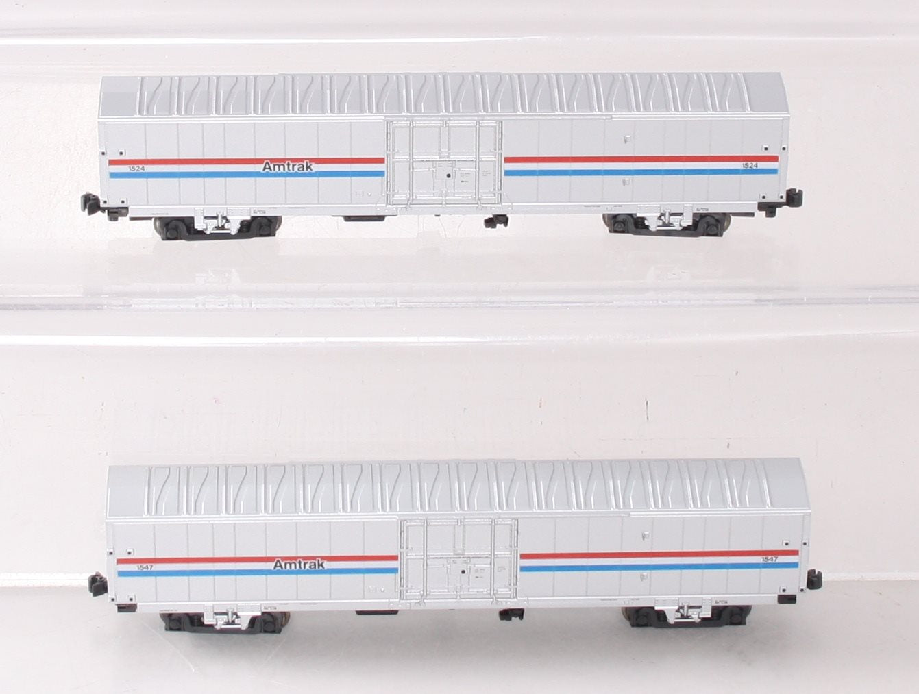 Kato 106-3503 N Amtrak Phase III Material Handling Cars (Set of 2)