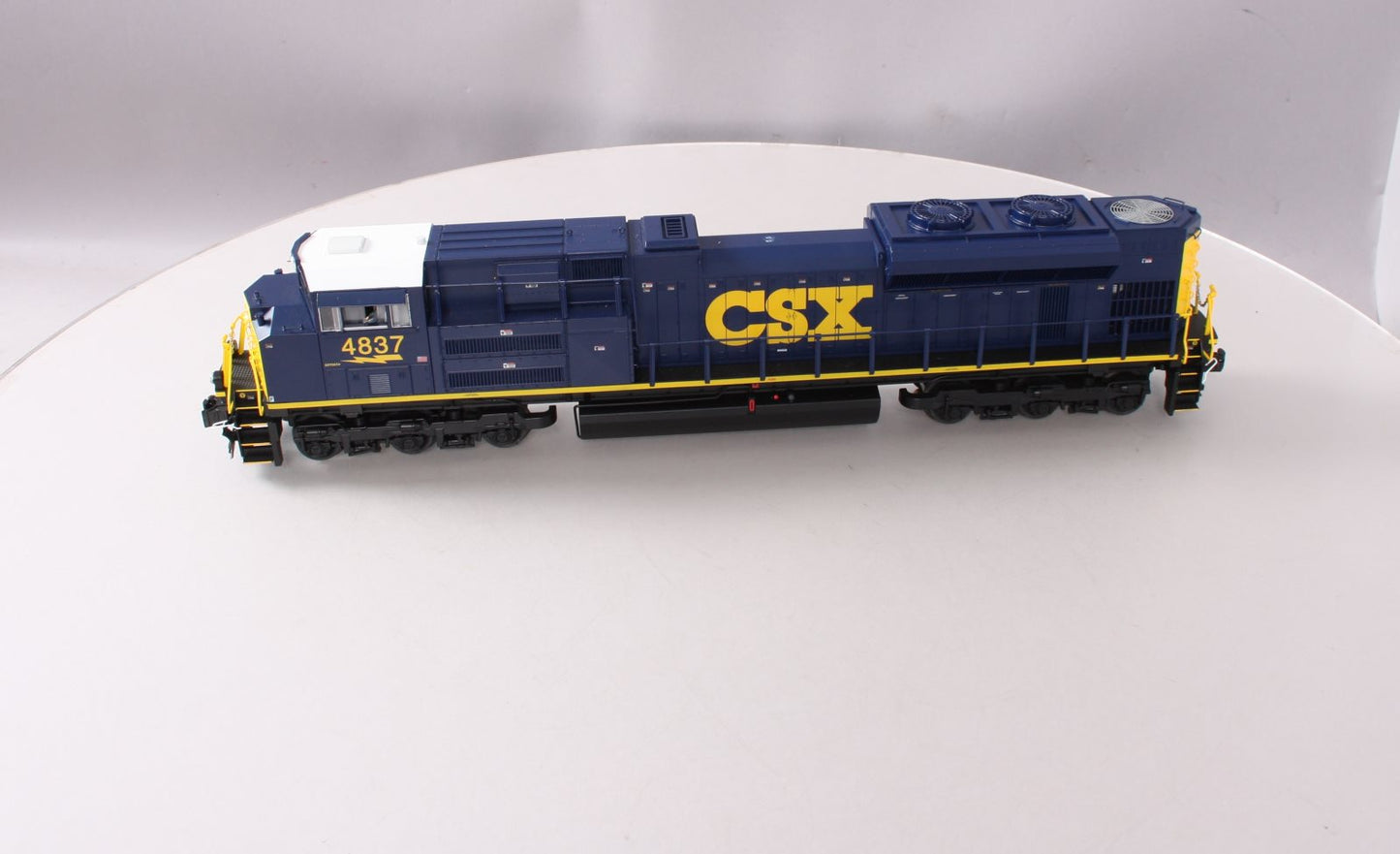 Lionel 6-84100 CSX Legacy SD70ACe Diesel Locomotive #4837