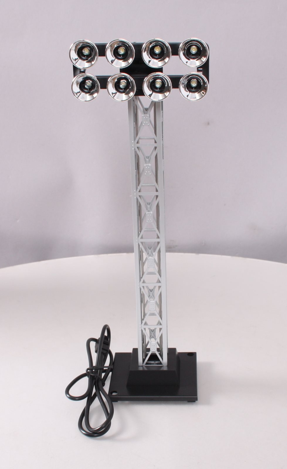 Lionel store floodlight tower